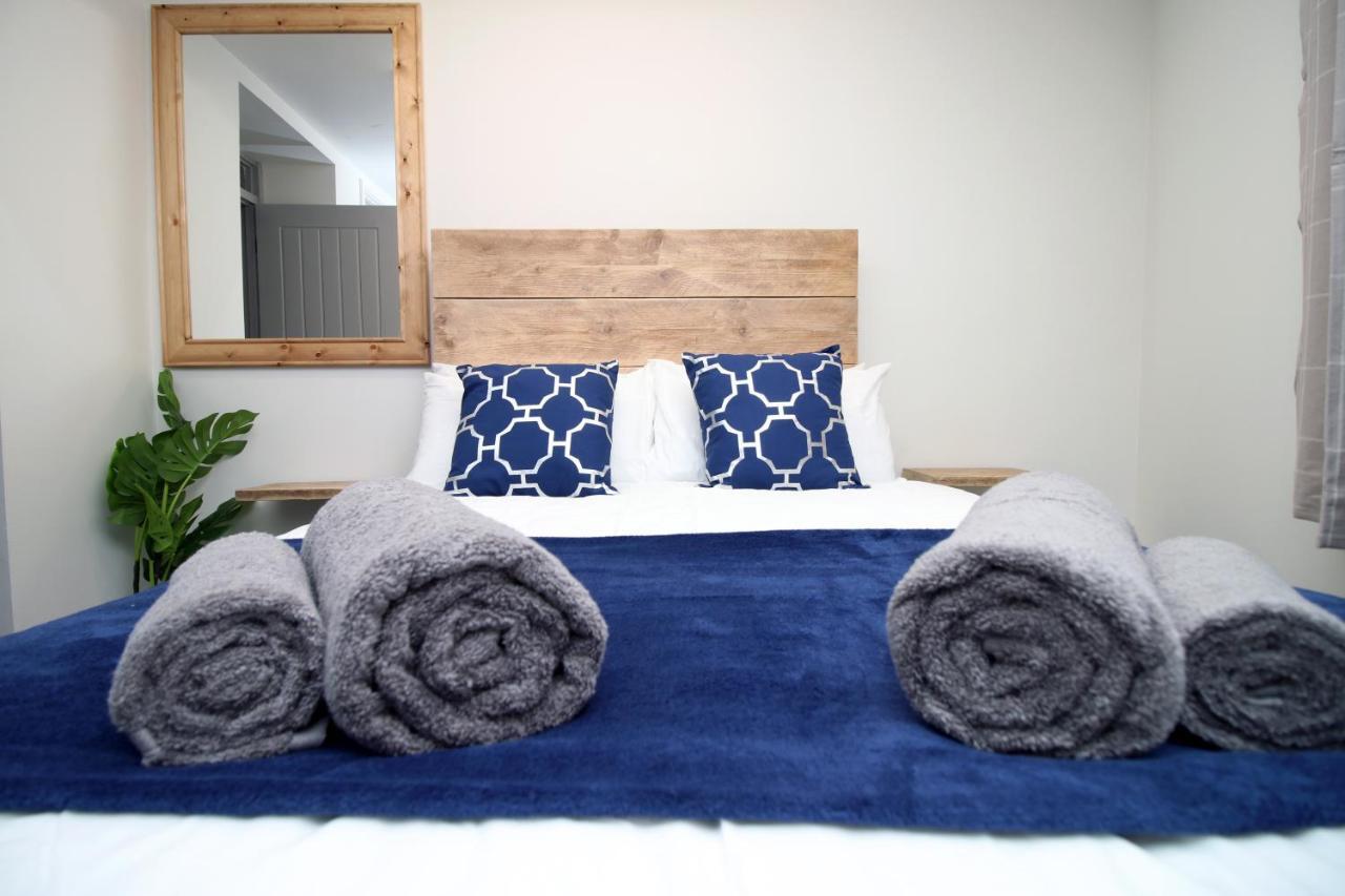 Sleeps 6, Smart Tv'S, Parking Swansea & Morriston Hospital Apartment ภายนอก รูปภาพ