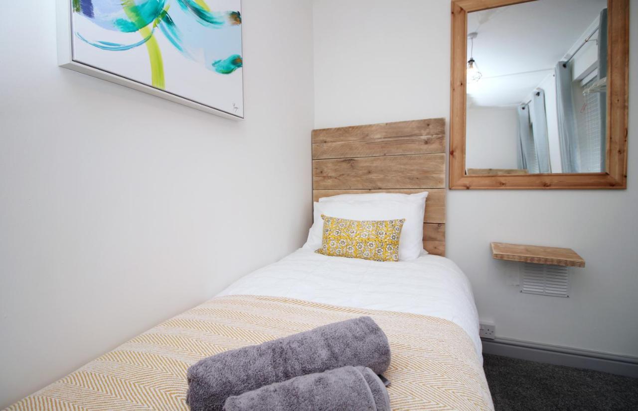 Sleeps 6, Smart Tv'S, Parking Swansea & Morriston Hospital Apartment ภายนอก รูปภาพ