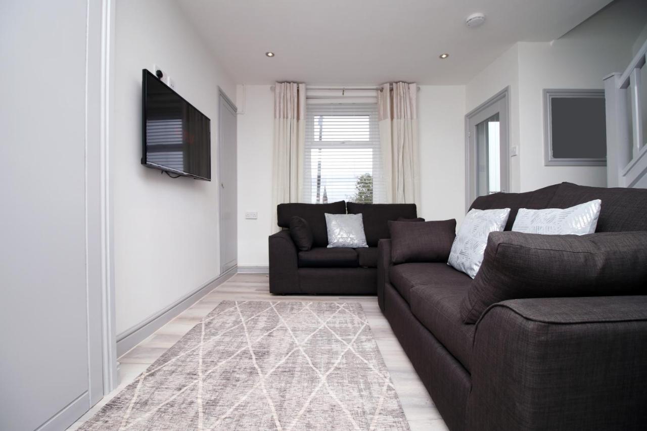 Sleeps 6, Smart Tv'S, Parking Swansea & Morriston Hospital Apartment ภายนอก รูปภาพ